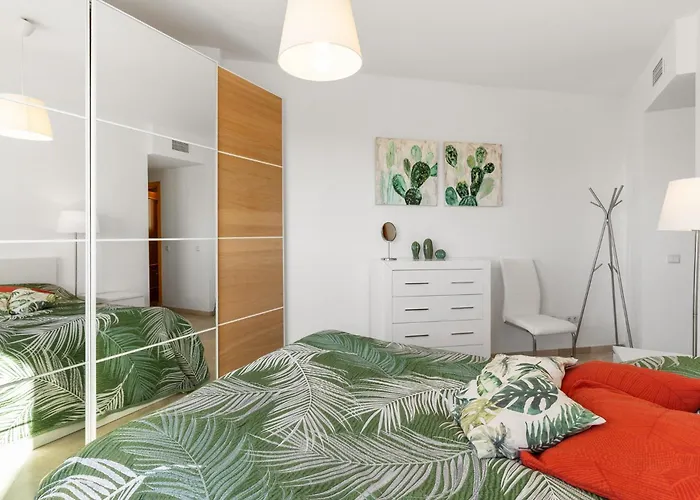 Just 1 Minute From The A117 Apartment