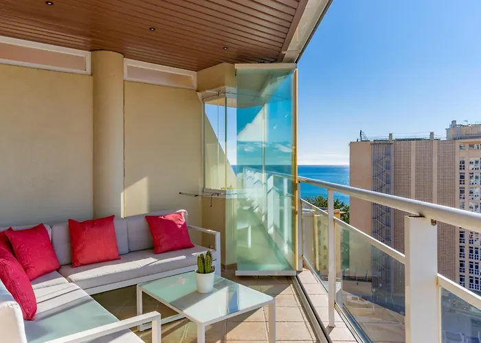 Just 1 Minute From The A117 Apartment