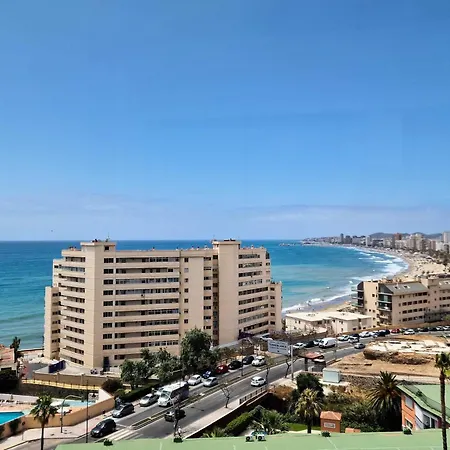 アパート Just 1 Minute From The A117 *