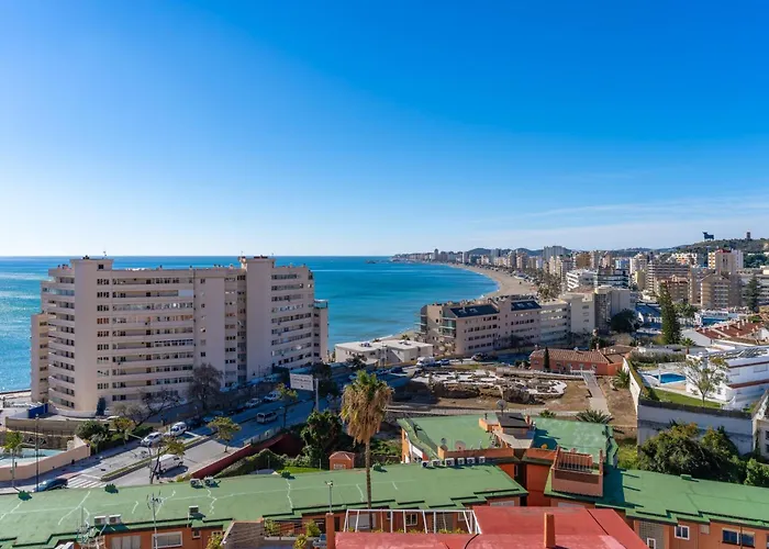 Just 1 Minute From The A117 *